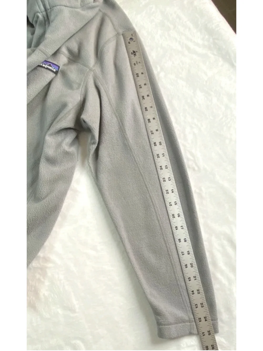 Patagonia Men's Micro D 1/4 Zip Fleece Pullover Gray 